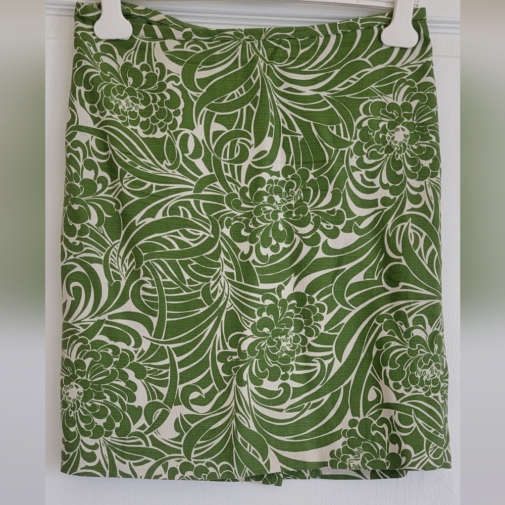 Green and off white skirt